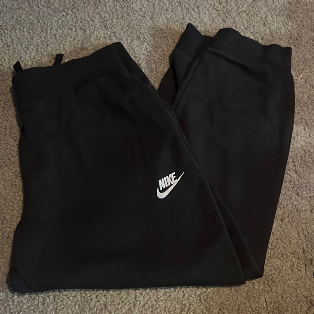 nike joggers